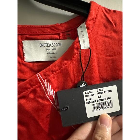 One Teaspoon Ruby Red Silky Top size XS New - Picture 5 of 8